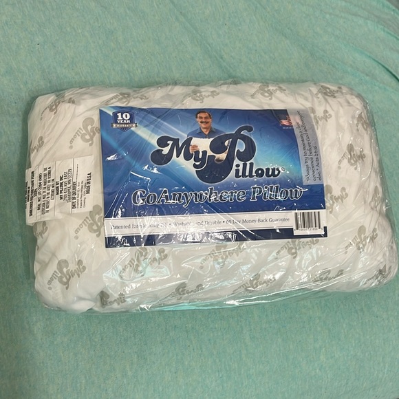 my pillow Bedding Nwots My Pillow Go Anywhere Pillow Poshmark